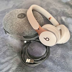 Beats Solo Pro Noise Cancelling Headphones